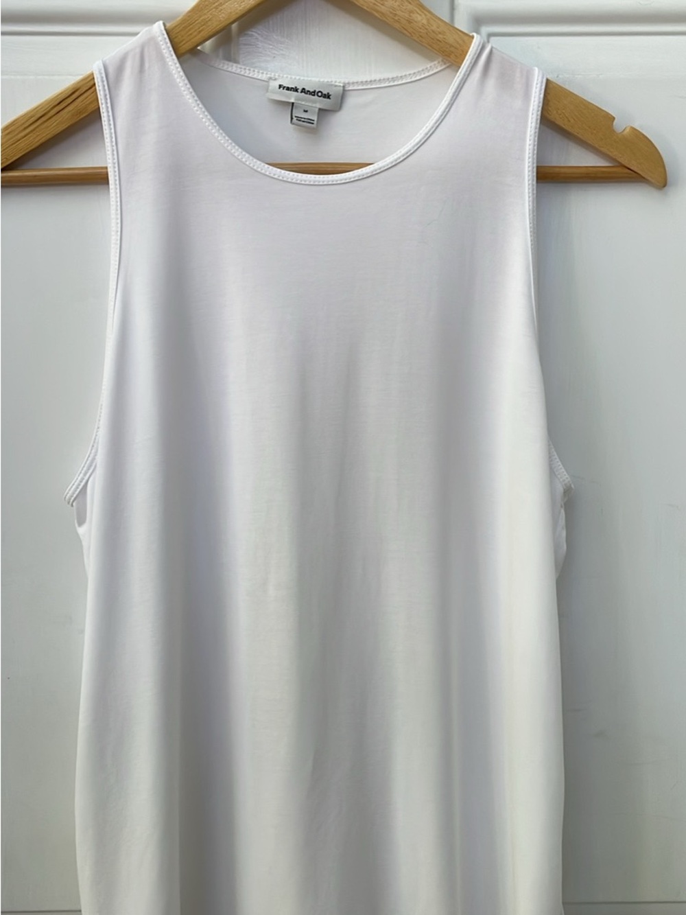 Frank & Oak White Sleeveless Tank